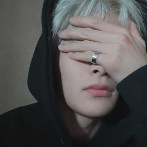 Meet your Posher, Yvette